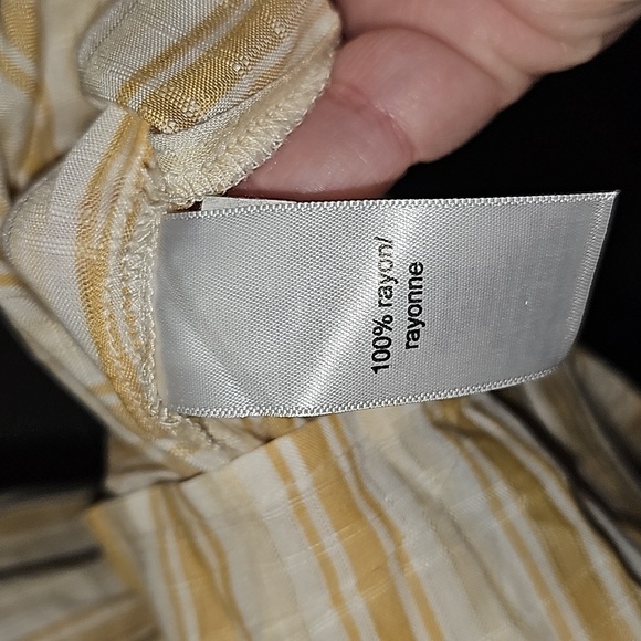 Maurices Relaxed Fit Plus Size 3 Lightweight button down blouse NWT - Picture 12 of 16